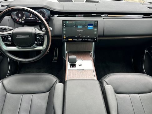 Used 2024 Land Rover Range Rover SE image 27
