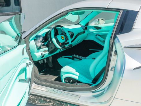 Used 2023 Ferrari F8 Tributo image 60