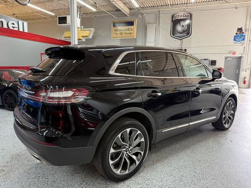 Used 2023 Lincoln Nautilus AWD w/ Premium Package image 5