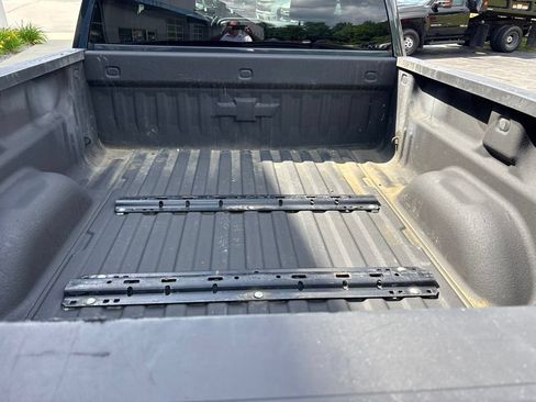 Used 2019 Chevrolet Silverado 2500 W/T w/ Snow Plow Prep Package AWD/4WD image 16