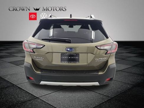 Used 2025 Subaru Outback Touring XT image 5