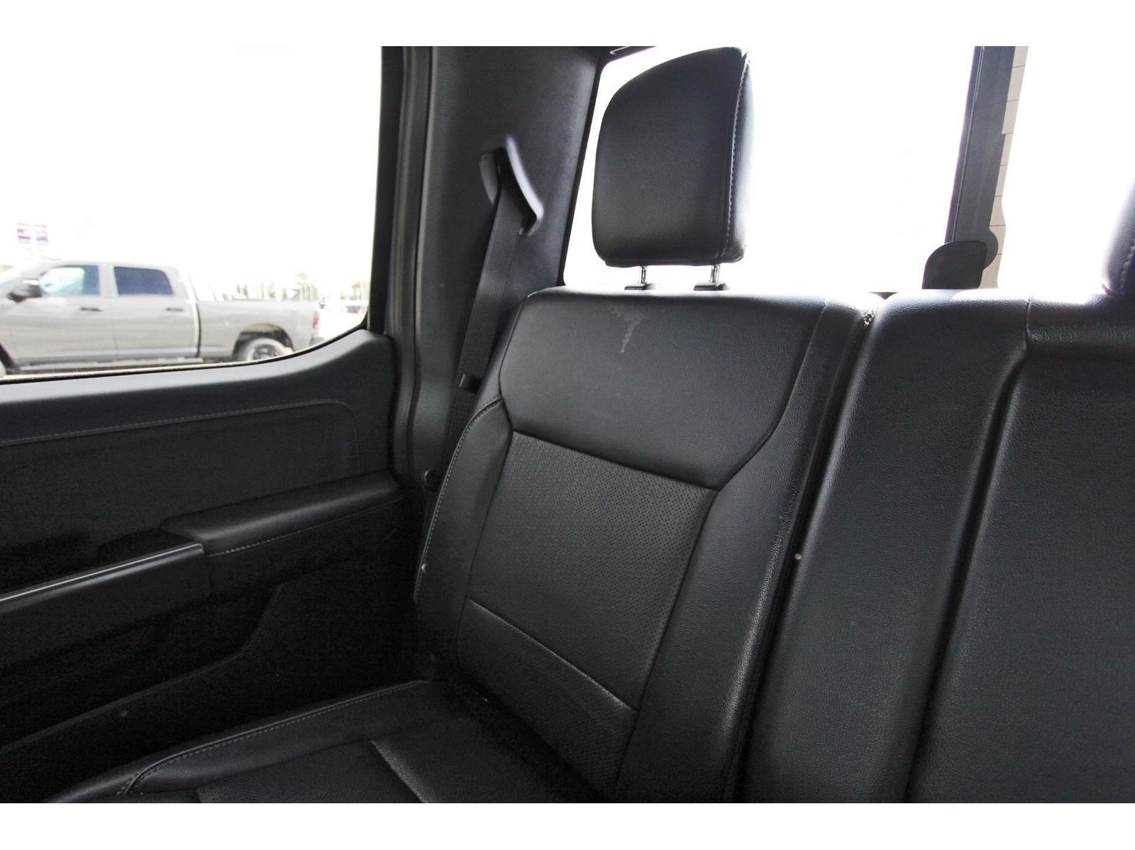 Used 2024 Ford F150 Lariat w/ FX4 Off-Road Package AWD/4WD image 14