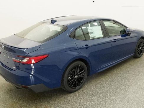 New 2026 Toyota Camry SE FWD image 14
