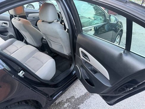 Used 2014 Chevrolet Cruze LT FWD image 14