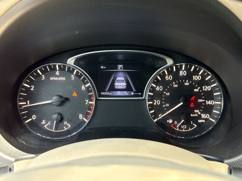 Used 2017 Nissan Altima 2.5 SV FWD image 12