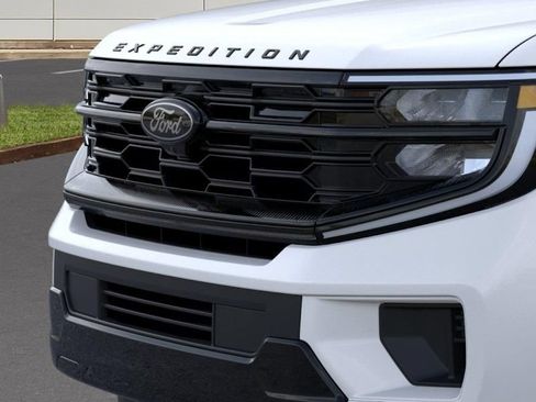 New 2026 Ford Expedition Platinum w/ Stealth Appearance Package AWD/4WD image 17