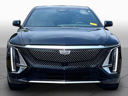 Used 2025 Cadillac Lyriq Luxury RWD image 4