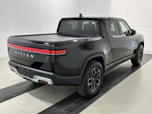 Used 2025 Rivian R1T Adventure AWD/4WD image 5