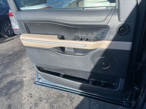 Used 2024 Ford Expedition Max Limited image 59