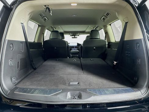 Certified 2025 INFINITI QX80 Luxe image 33