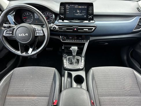 Used 2023 Kia Seltos S AWD/4WD image 12