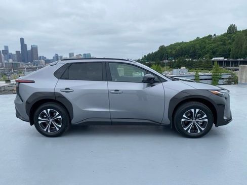 Certified 2025 Toyota bZ4X AWD w/ Weather Package image 3