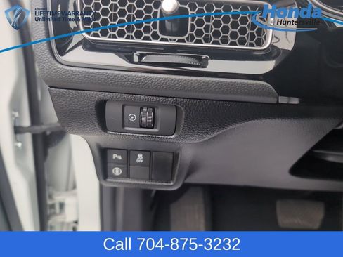 Used 2023 Honda Civic Touring image 25