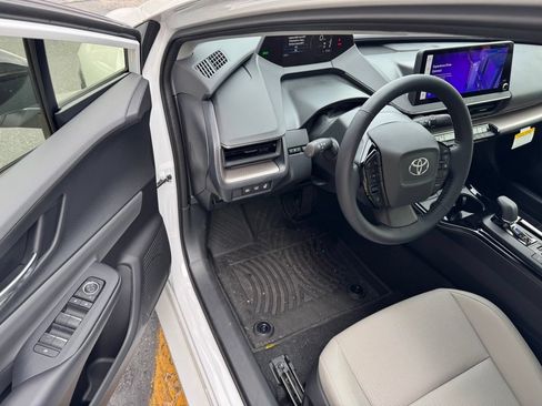 New 2026 Toyota Prius XLE AWD/4WD image 20