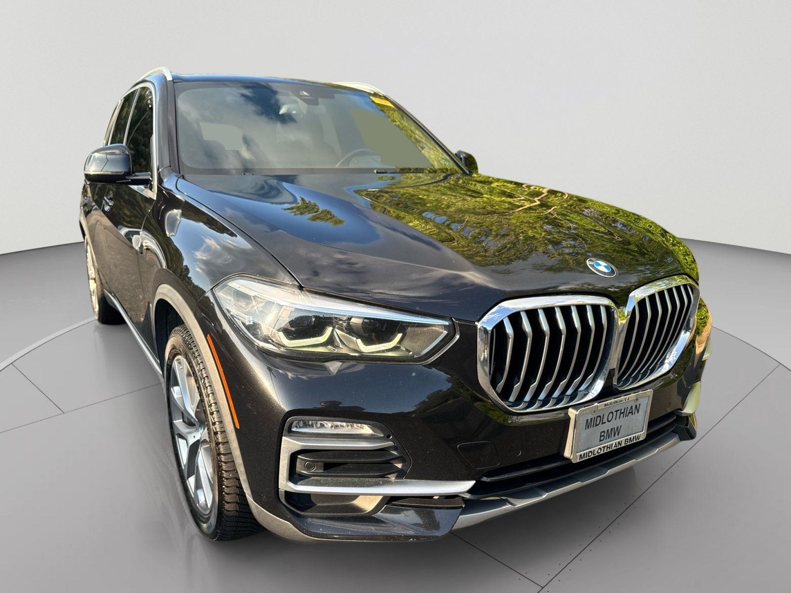 Used 2019 BMW X5 xDrive40i w/ Premium Package 2 AWD/4WD image 3