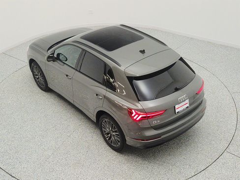 Used 2023 Audi Q3 2.0T Premium w/ Convenience Package AWD/4WD image 28