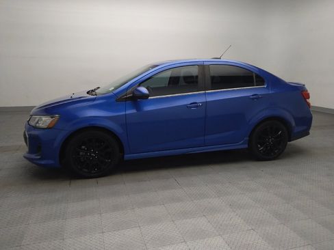 Used 2018 Chevrolet Sonic LT w/ Fun and Sun With RS Package FWD image 2