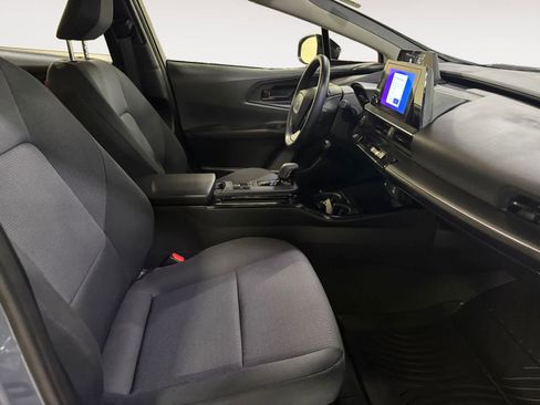 Used 2024 Toyota Prius LE FWD image 22