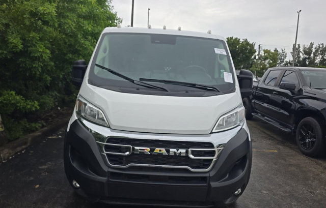 Used 2025 RAM ProMaster 2500 w/ U-Haul Equipment Group FWD image 2