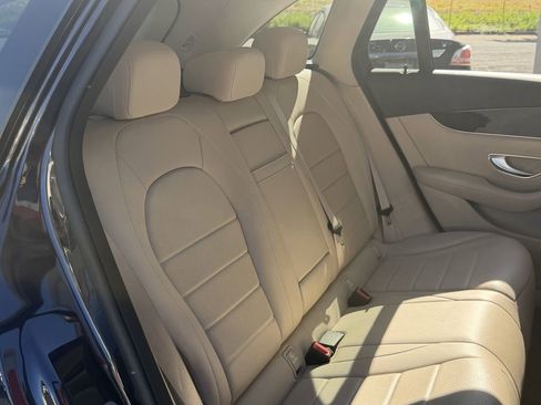 Used 2019 Mercedes-Benz GLC 300 GLC 300 image 28