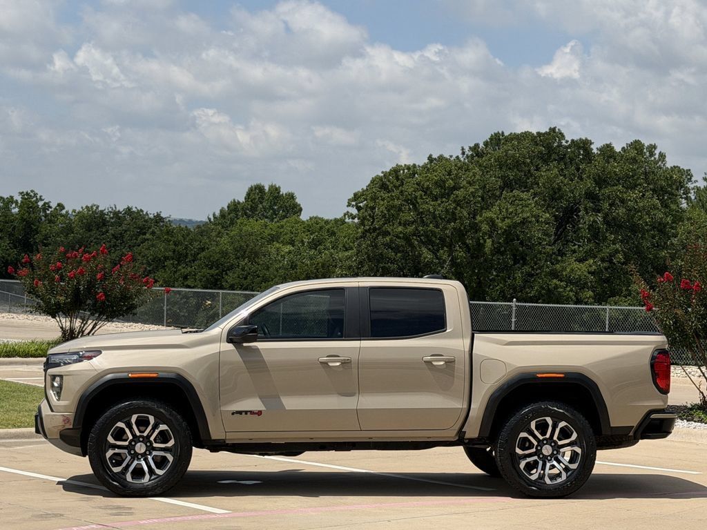 Used 2024 GMC Canyon AT4 w/ Technology Package AWD/4WD image 3
