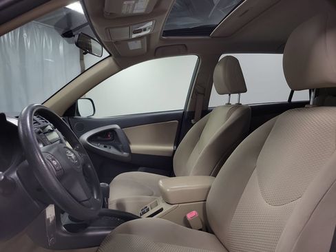 Used 2011 Toyota RAV4 4WD w/ Upgrade Value Pkg image 16