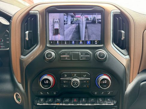 Used 2022 Chevrolet Silverado 2500 High Country w/ Z71 Off-Road Package AWD/4WD image 26