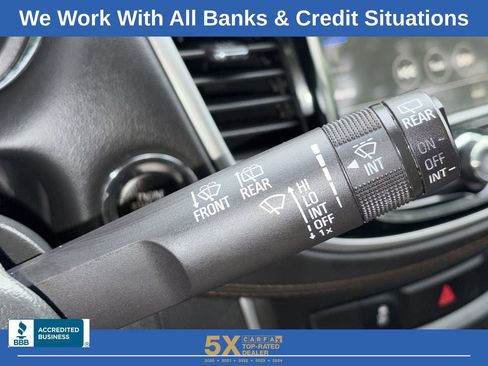 Used 2019 Chevrolet Trax LT w/ LT Convenience Package AWD/4WD image 23