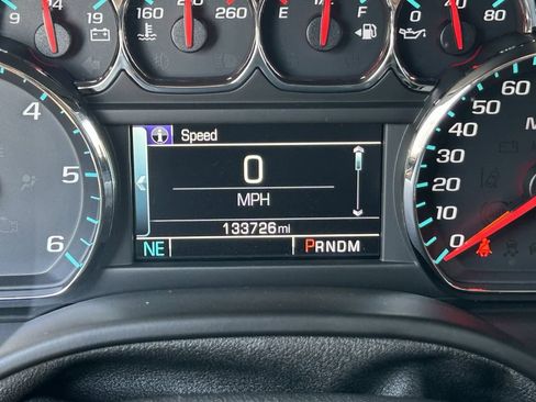 Used 2015 Chevrolet Tahoe LT w/ Luxury Package RWD image 32