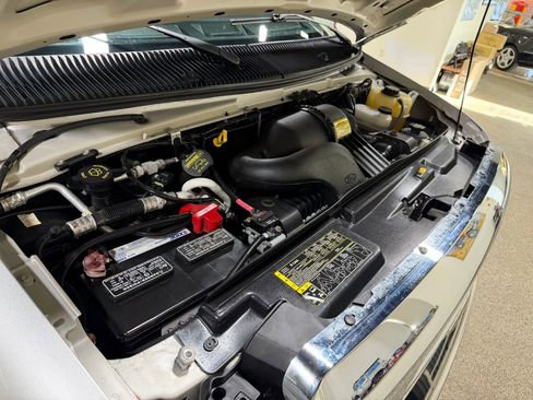 Used 2014 Ford E-250 and Econoline 250 Extended w/ Power Group image 58