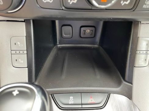 Used 2019 GMC Acadia SLT AWD/4WD image 21