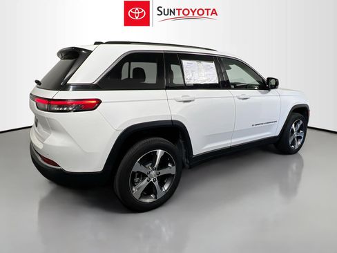 Used 2022 Jeep Grand Cherokee Limited 4xe image 4