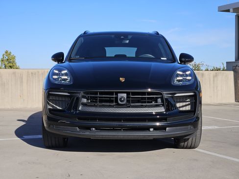 Used 2023 Porsche Macan S image 11