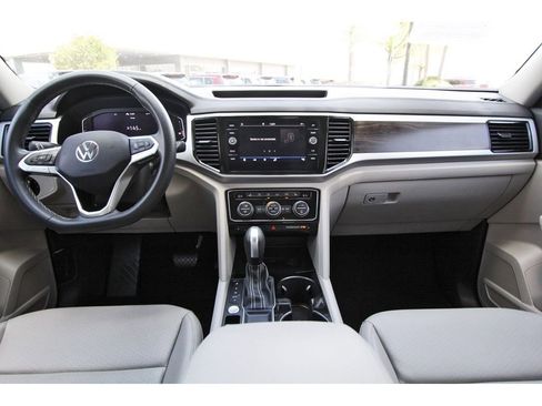 Used 2022 Volkswagen Atlas SE image 9