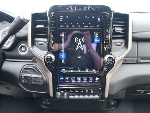 Used 2021 RAM 2500 Laramie AWD/4WD image 22