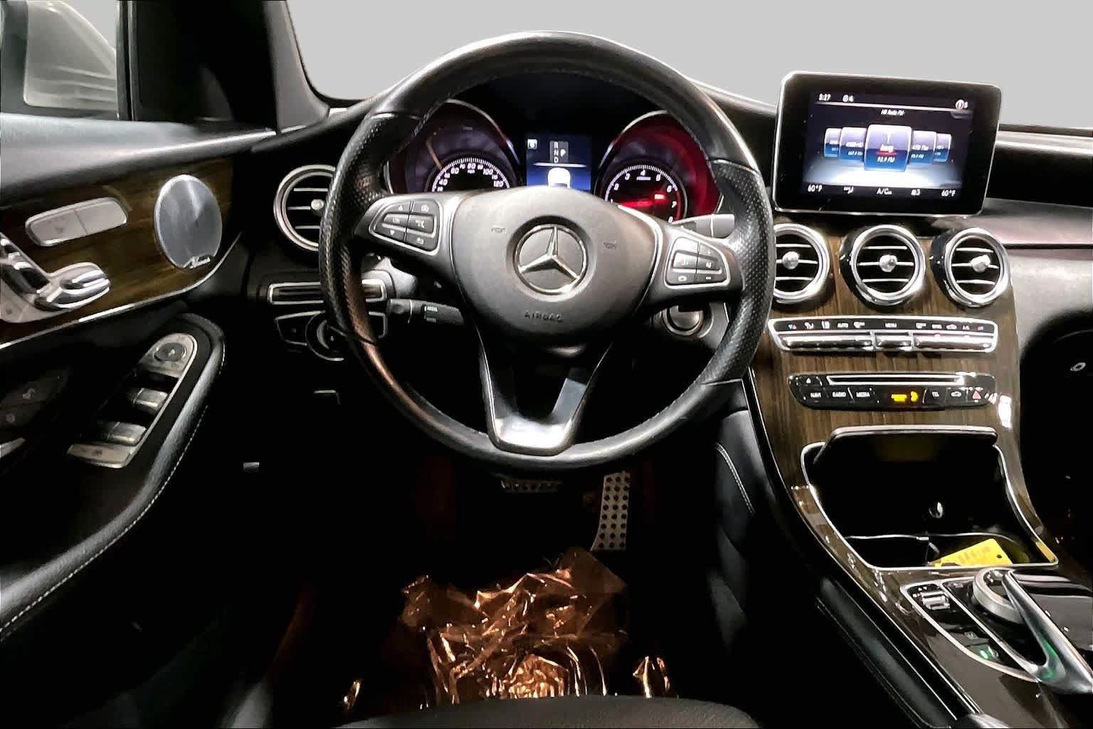 Used 2019 Mercedes-Benz GLC 300 4MATIC image 6