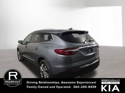 Used 2018 Buick Enclave Avenir w/ Avenir Technology Package image 10