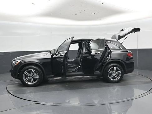 Used 2022 Mercedes-Benz GLC 300 image 61