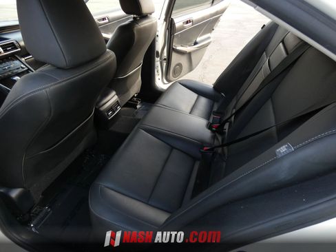 Used 2017 Lexus IS 200t RWD image 40