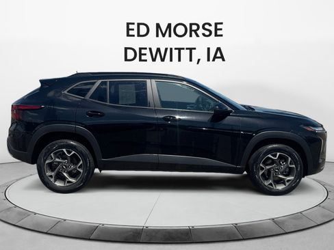 Used 2024 Chevrolet Trax LT FWD image 6
