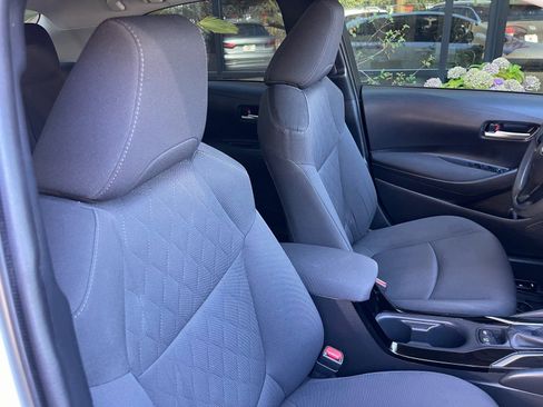 Used 2020 Toyota Corolla LE w/ Carpet Mat Package (TMS) image 23