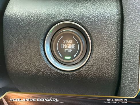 Certified 2025 GMC Acadia Elevation image 40