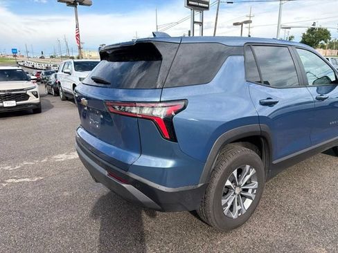 Used 2026 Chevrolet Equinox LT AWD/4WD image 19