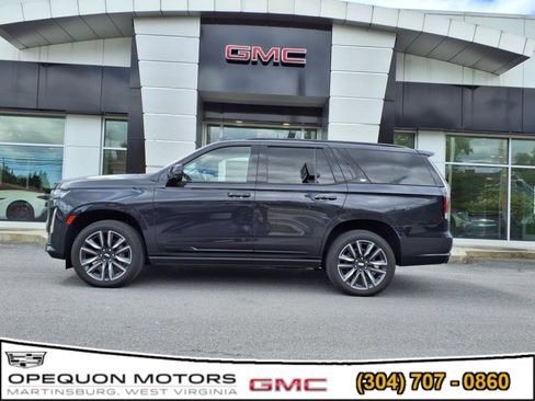 Used 2024 Cadillac Escalade Sport Platinum w/ Heavy-Duty Trailer Package image 2