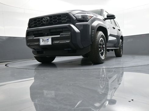 Used 2026 Toyota 4Runner TRD Off-Road AWD/4WD image 25