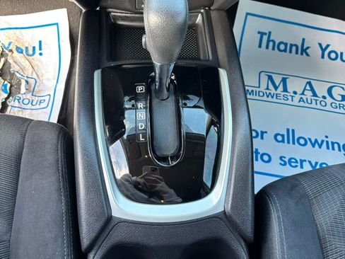 Used 2014 Nissan Rogue SV image 14