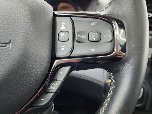 Used 2025 RAM 1500 Limited image 19