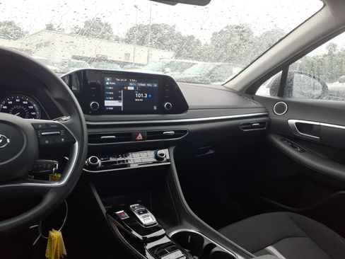 Certified 2023 Hyundai Sonata SE w/ Cargo Package FWD image 19