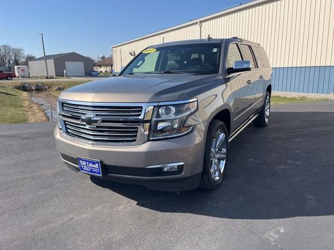 Used 2017 Chevrolet Suburban Premier image 8