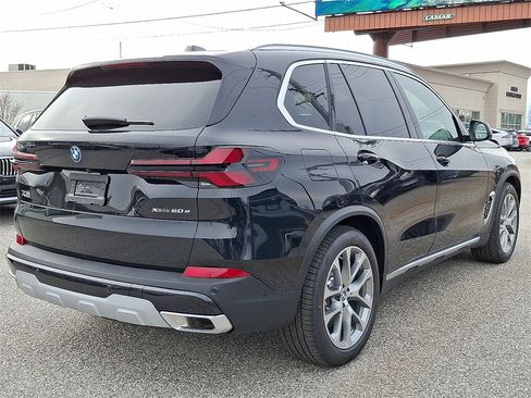 New 2026 BMW X5 xDrive50e w/ Premium Package image 7